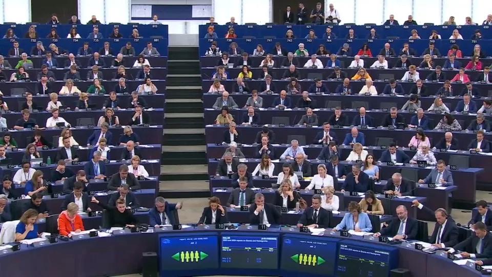 EU parlament usvojio izvještaj o BiH: Upozoreno na secesionističke prijetnje Dodika